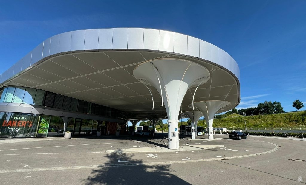 EV Charging Hubs Expand in Ramallah & Jericho