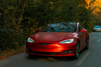 TESLA MODELY